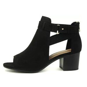 CITYCLASSIFIED Invest Cutout Side Strap Chunky Heel Ankle Bootie